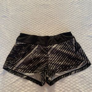 Athleta Black and Grey Biker Shorts Size Small Like New